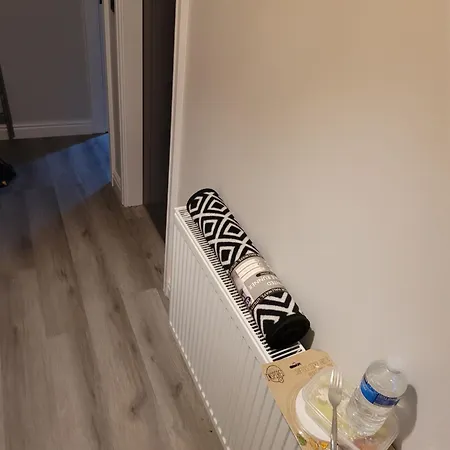 4 Bedroom House شقة ليدز